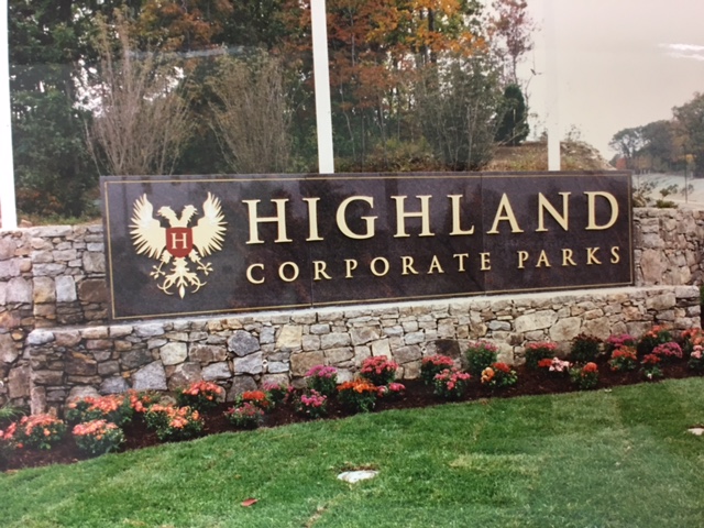 Highland Entrance Sign